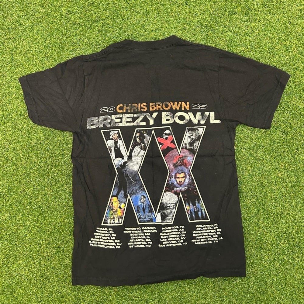 Chris Brown Breezy Bowl XX Stadium World Tour 2025 Black Graphic T-Shirt Mens S‎